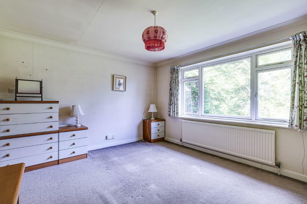 Additional property image - Landscape Road, Warlingham, Surrey, CR6 9JB
