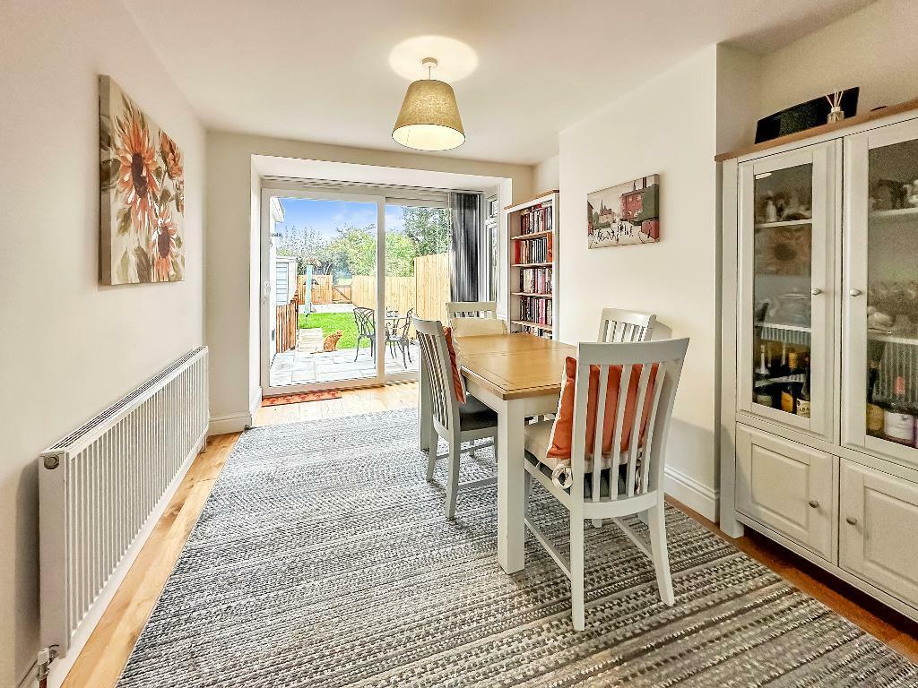 Additional property image - Hamsey Green Gardens, Warlingham, Surrey, CR6 9RT