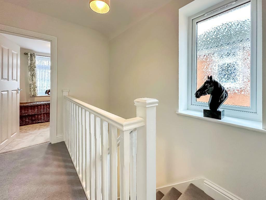 Additional property image - Hamsey Green Gardens, Warlingham, Surrey, CR6 9RT