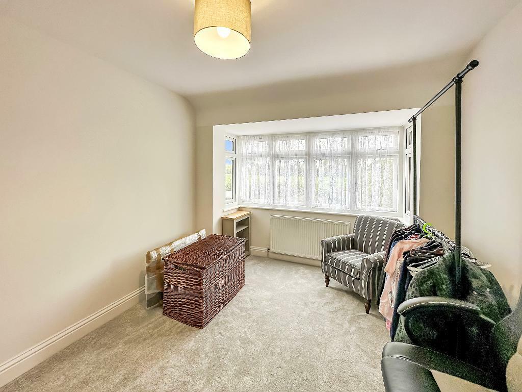 Additional property image - Hamsey Green Gardens, Warlingham, Surrey, CR6 9RT