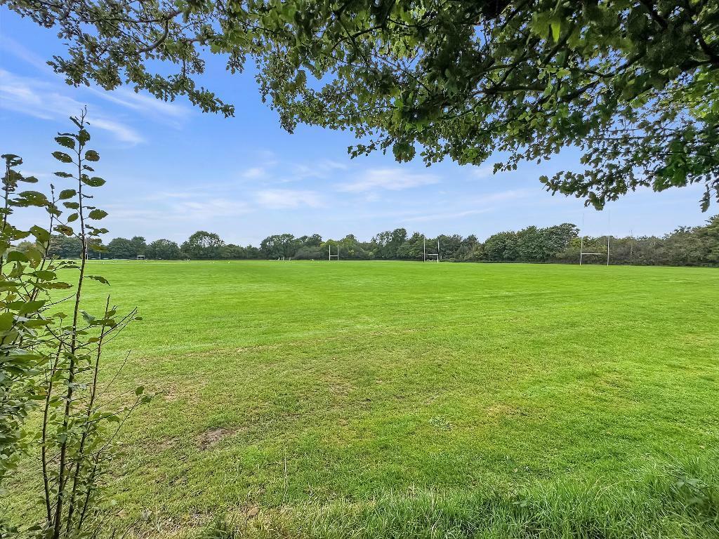 Additional property image - Hamsey Green Gardens, Warlingham, Surrey, CR6 9RT