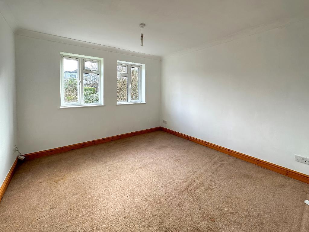 Additional property image - Tillingdown Hill, Caterham, Surrey, CR3 6QL