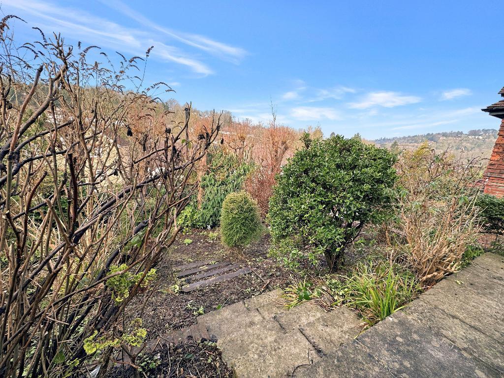 Additional property image - Tillingdown Hill, Caterham, Surrey, CR3 6QL