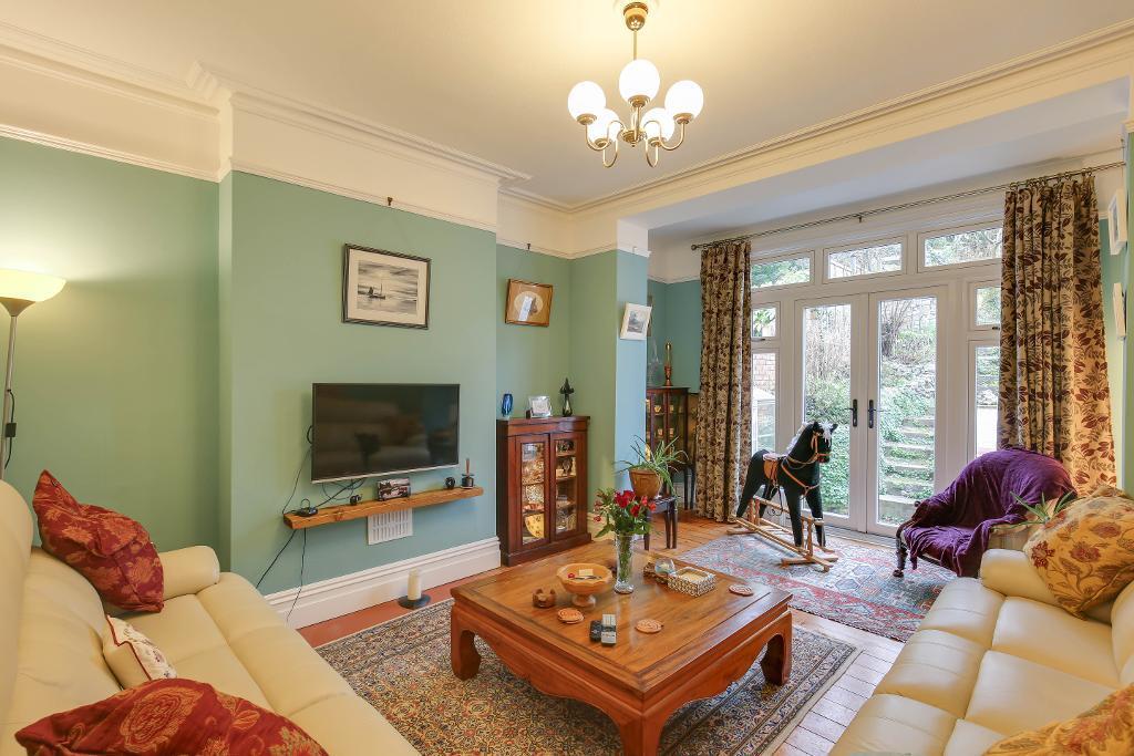 Additional property image - Heathhurst Road, South Croydon, Surrey, CR2 0BA