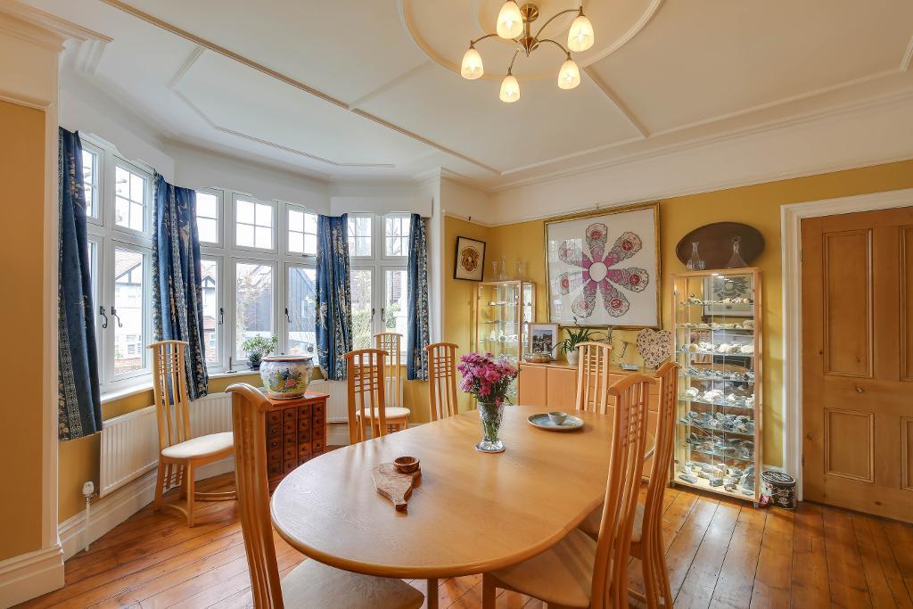 Additional property image - Heathhurst Road, South Croydon, Surrey, CR2 0BA