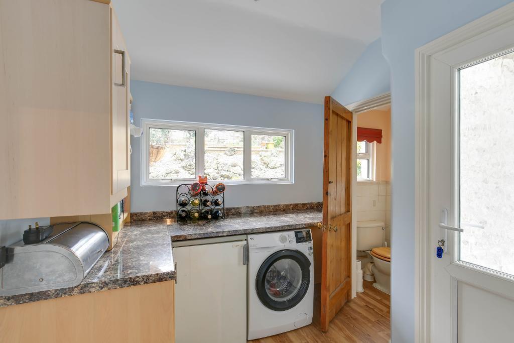 Additional property image - Heathhurst Road, South Croydon, Surrey, CR2 0BA