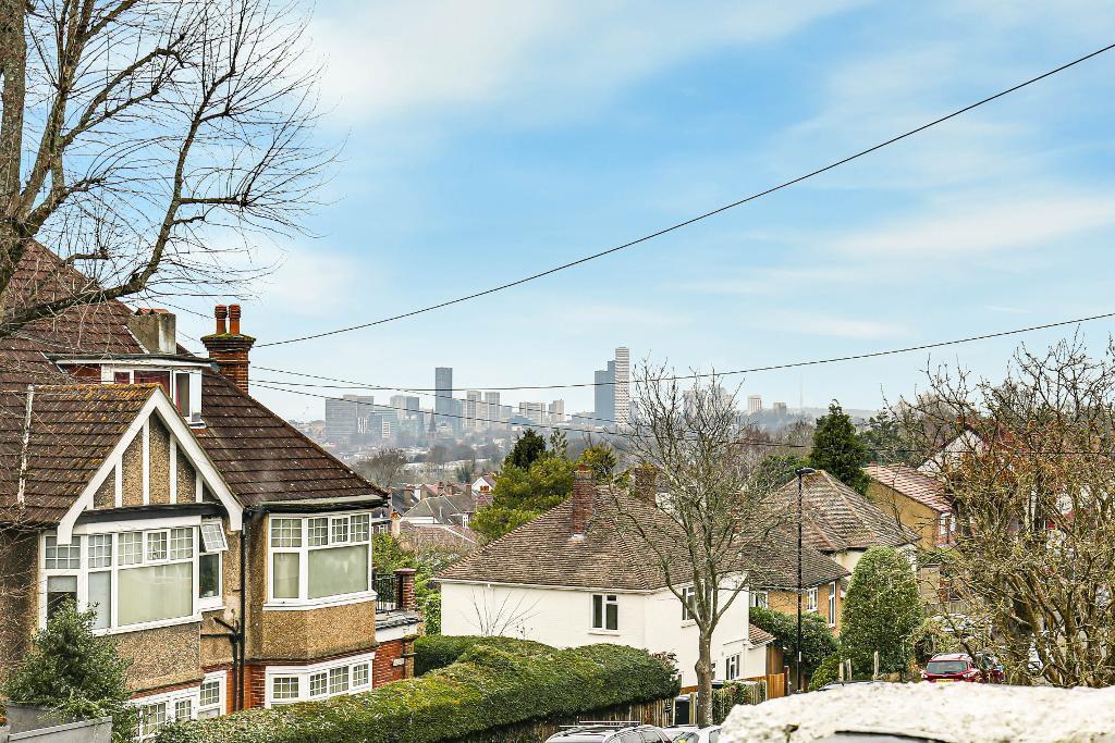 Additional property image - Heathhurst Road, South Croydon, Surrey, CR2 0BA