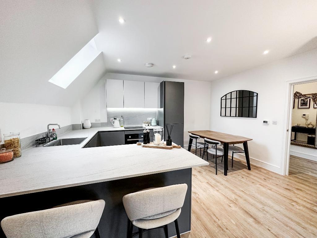 Additional property image - Croham Valley Road, South Croydon, Surrey, CR2 7NA
