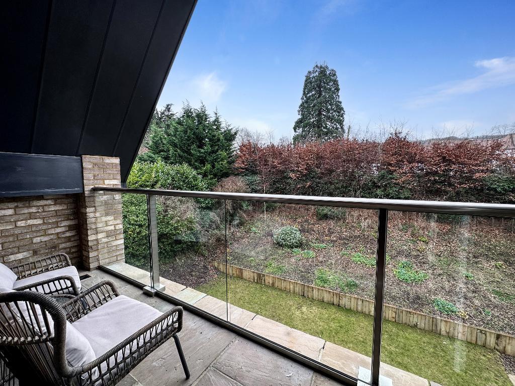 Additional property image - Croham Valley Road, South Croydon, Surrey, CR2 7NA