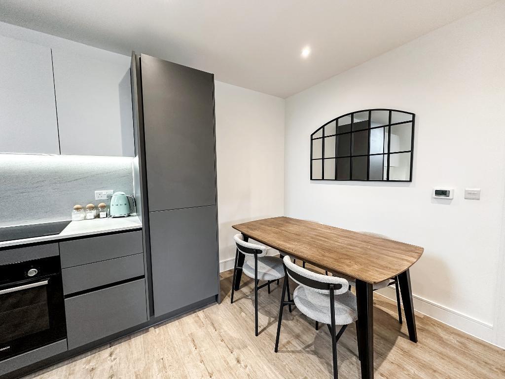 Additional property image - Croham Valley Road, South Croydon, Surrey, CR2 7NA