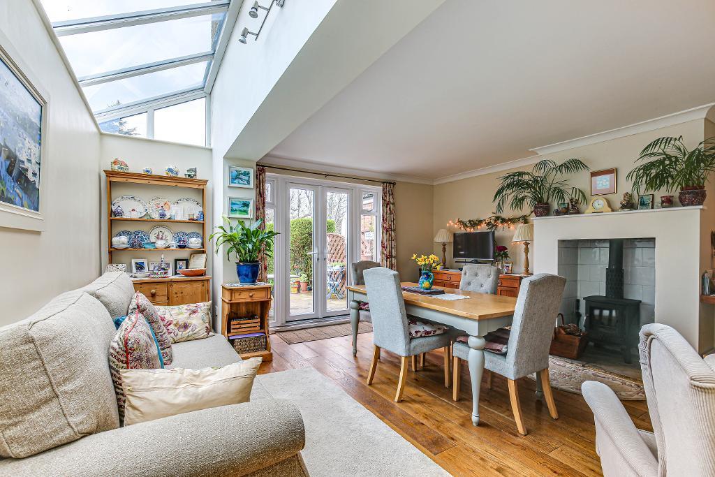 Additional property image - Warren Park, Warlingham, Surrey, CR6 9LD