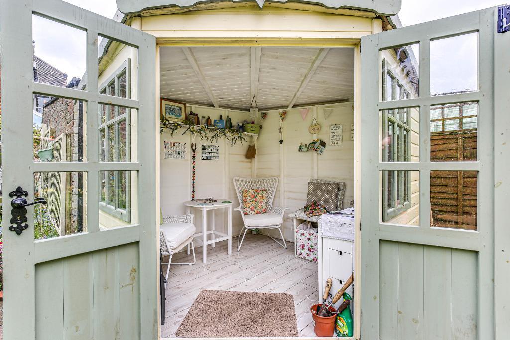 Additional property image - Warren Park, Warlingham, Surrey, CR6 9LD