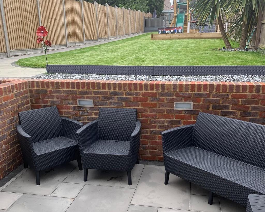 Additional image 2 of Sunnybank, Warlingham, Surrey, CR6 9SS