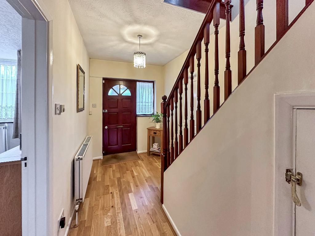 Additional property image - Limpsfield Road, Warlingham, Surrey, CR6 9RJ