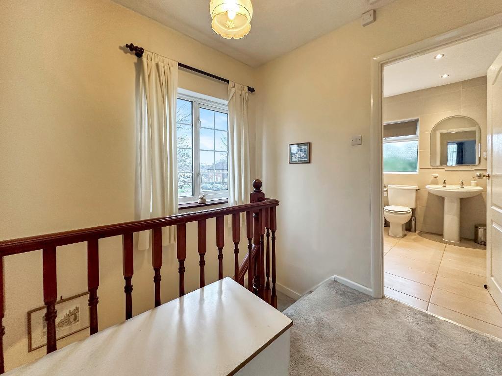 Additional property image - Limpsfield Road, Warlingham, Surrey, CR6 9RJ