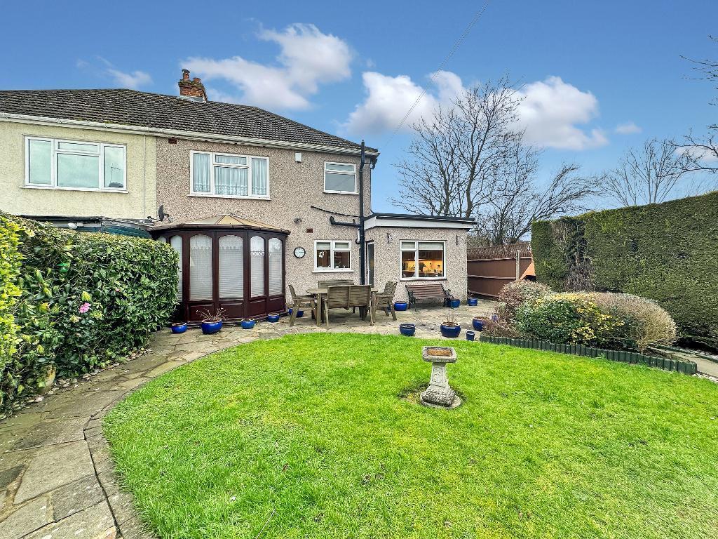 Additional property image - Limpsfield Road, Warlingham, Surrey, CR6 9RJ