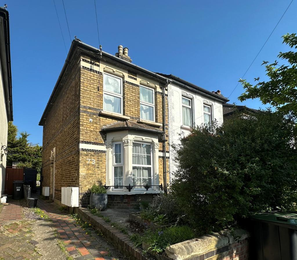 Main image of property: Chelsham Road, South Croydon, Surrey, CR2 6HZ