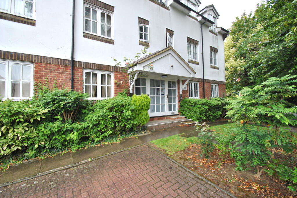 Main image of property: Rosemont Close, Letchworth Garden City, SG6