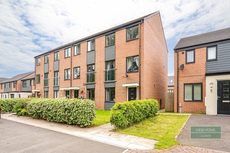 3 bedroom terraced house for sale in Martlet Grove, Buckshaw Village