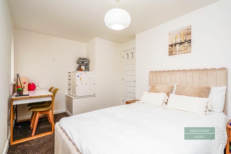 Additional property image - Beacon Hill, Braithwaite, Keighley, BD22 6FE