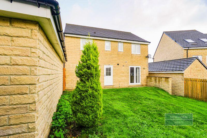 Additional property image - Beacon Hill, Braithwaite, Keighley, BD22 6FE