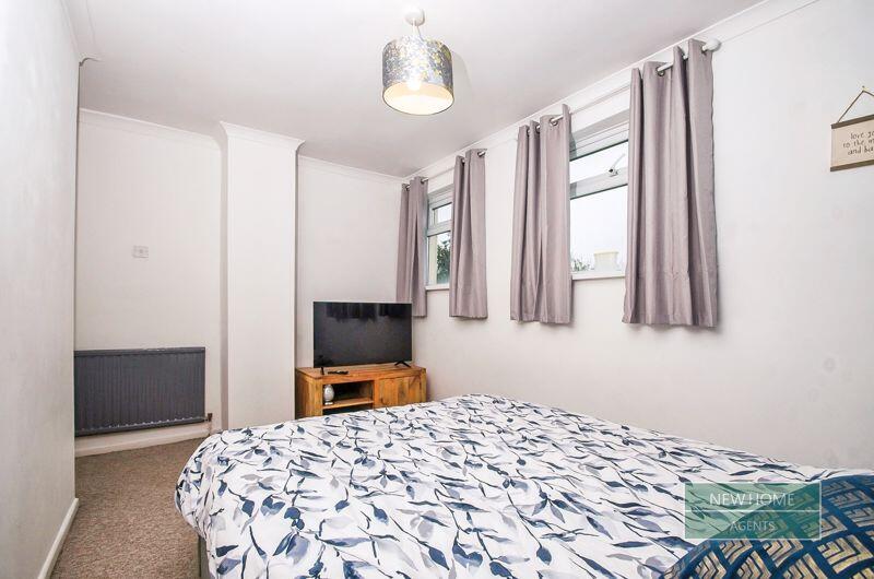 Additional property image - Min-Y-Nant, Pencoed, Bridgend, CF35 6YP