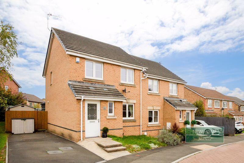 Main image of property: Ffordd Magnolia Llanharry, Pontyclun, CF72 9WJ