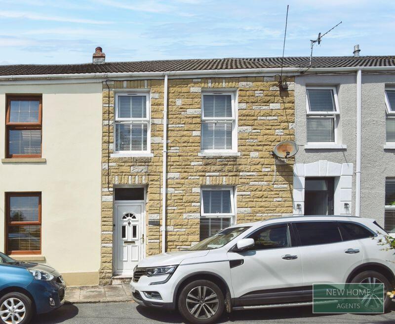 Main image of property: Y Fron, Felinfoel, LLANELLI, SA15 4LL