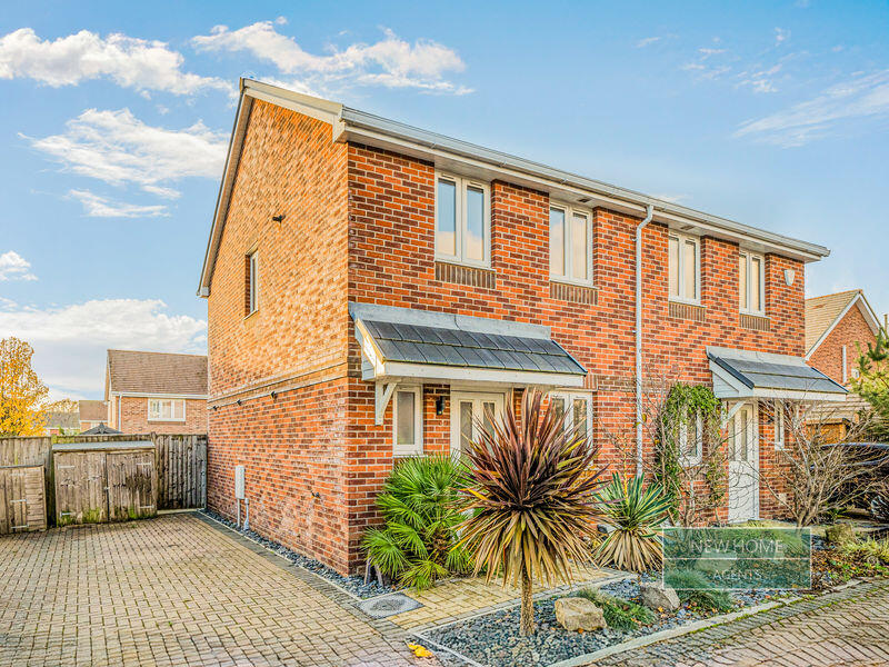 Main image of property: Knight Gardens, Buckland, Lymington, SO41 9NZ