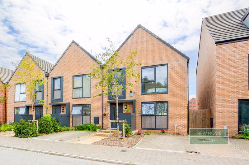 3 bedroom end of terrace house
