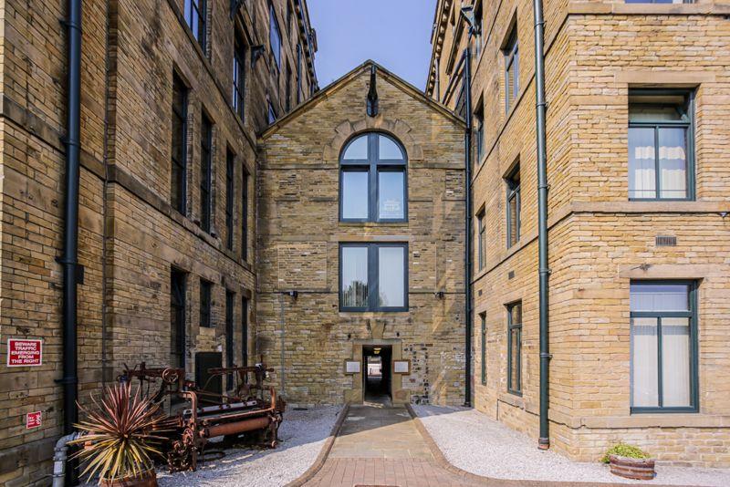 1 bedroom apartment for sale in 17 New Mill, Salts Mill Road, Shipley