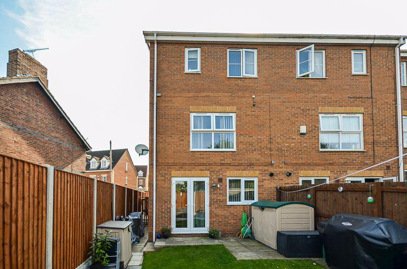 3 bedroom terraced house for sale in 51 Mill Place, Castleford, WF10