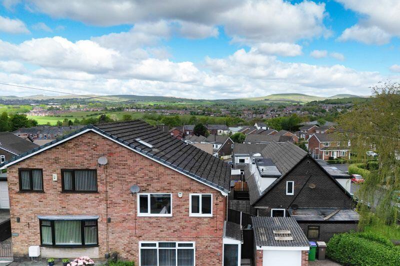 3 bedroom detached bungalow for sale in Wordsworth Crescent, Smithy