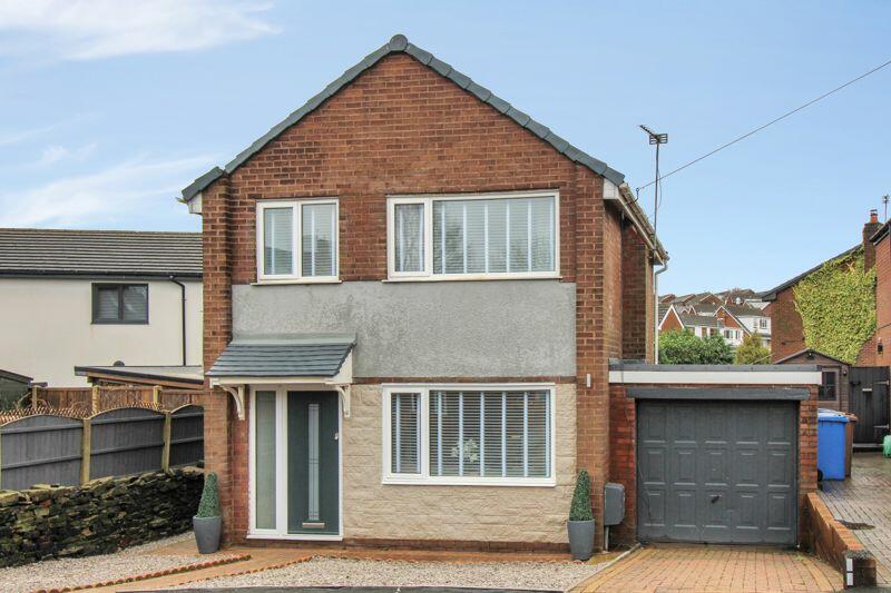 3 bedroom detached house for sale in Edward Avenue, Littleborough, OL15