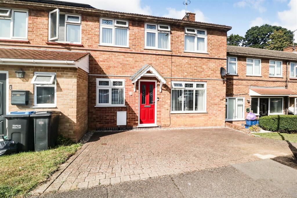 3 bedroom terraced house for sale in Ram Gorse, Harlow, CM20