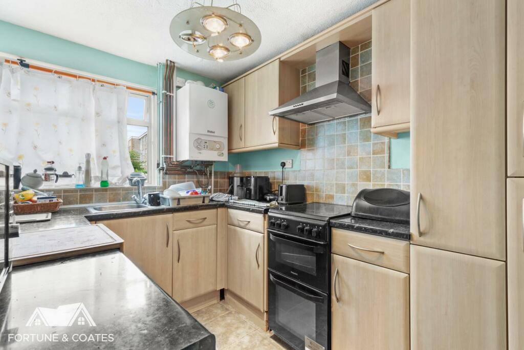 Additional property image - Fold Croft, Harlow