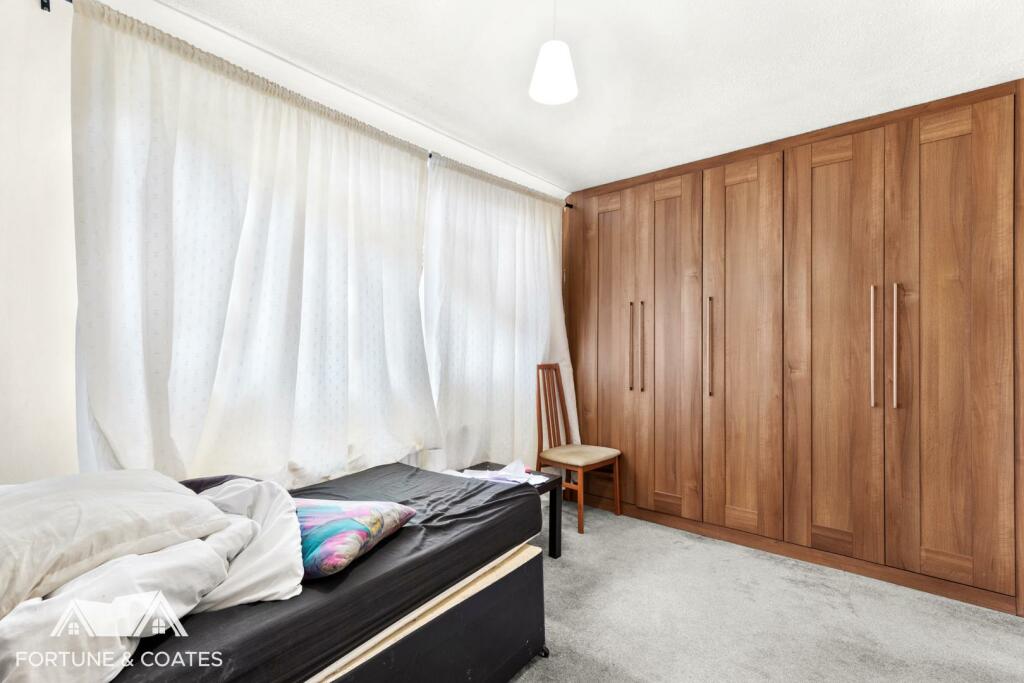 Additional property image - Fold Croft, Harlow