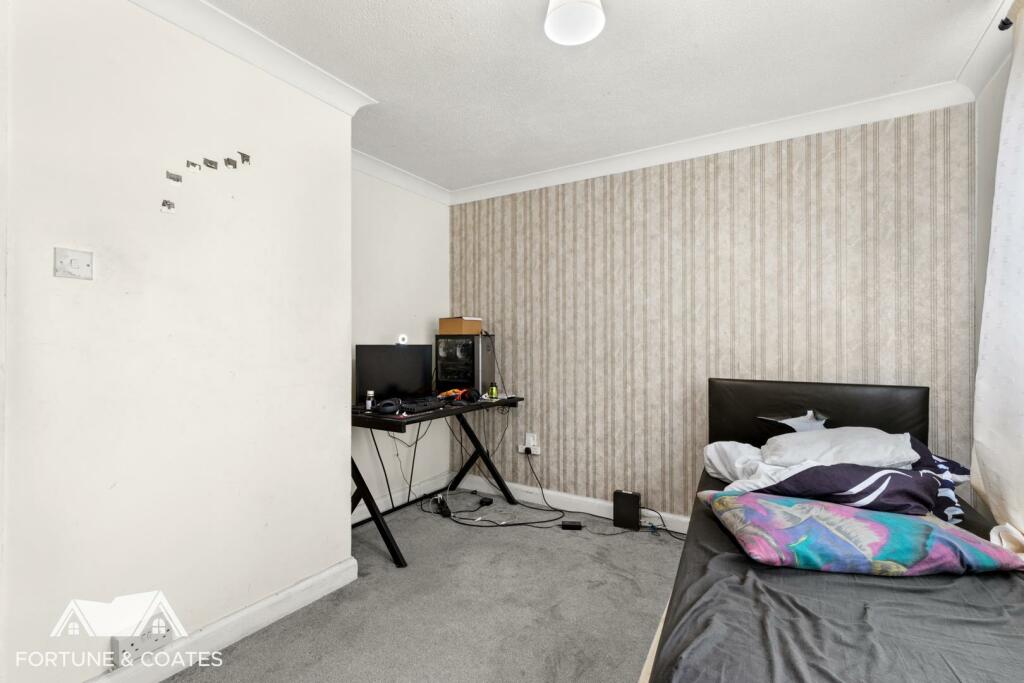 Additional property image - Fold Croft, Harlow