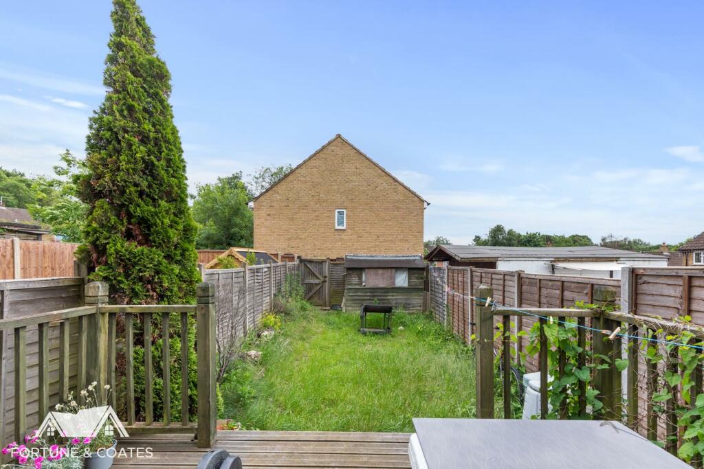 Additional property image - Fold Croft, Harlow