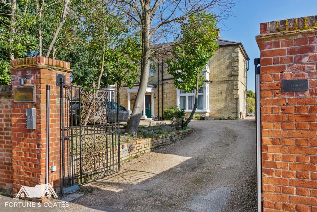 Additional property image - Hilsborough House, Churchgate Street, Harlow
