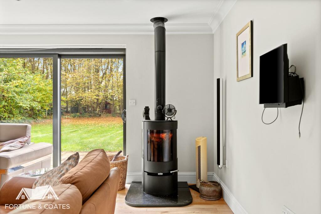 Additional property image - Rye Hill Road, Harlow