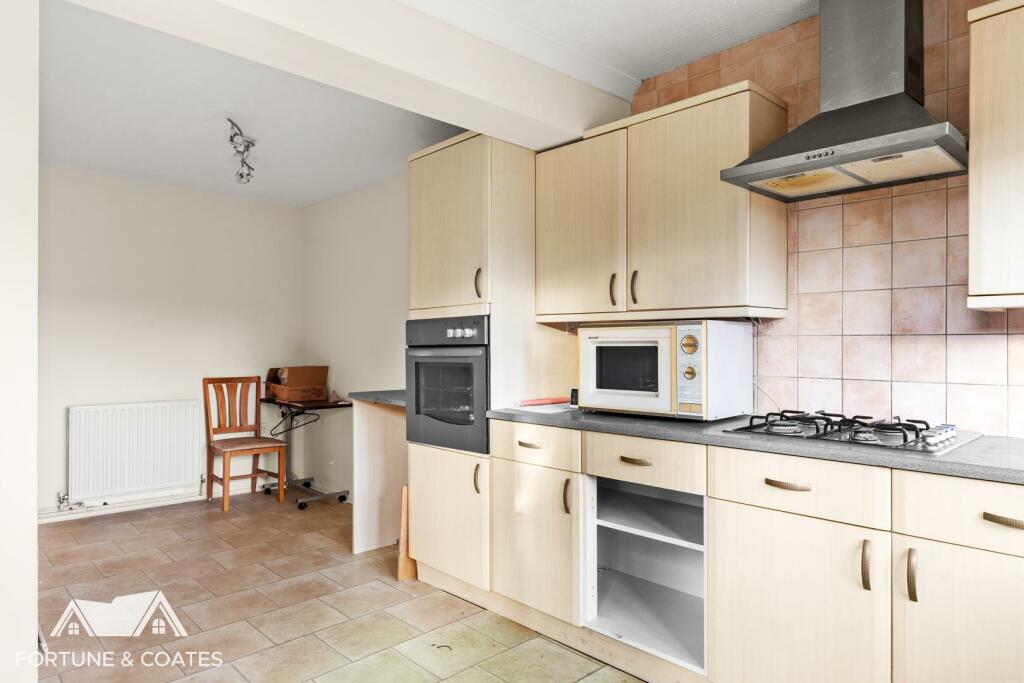 Additional property image - Barn Mead, Harlow