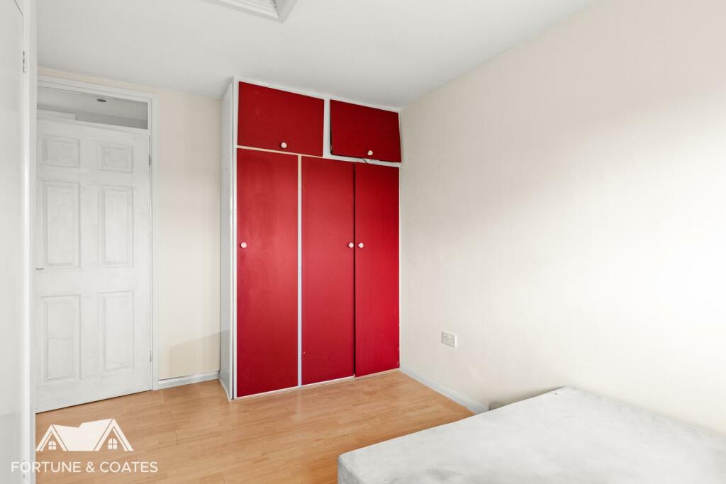 Additional property image - Barn Mead, Harlow