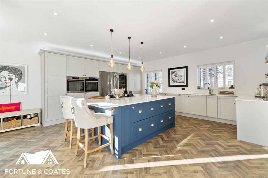 Additional property image - The Chase, Newhall, Harlow