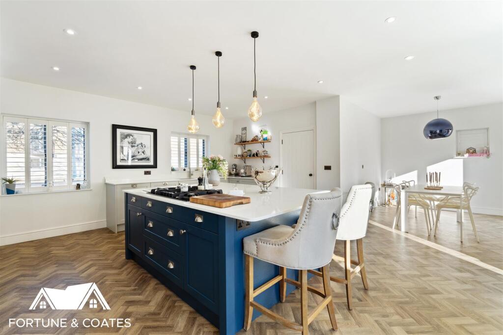 Additional property image - The Chase, Newhall, Harlow