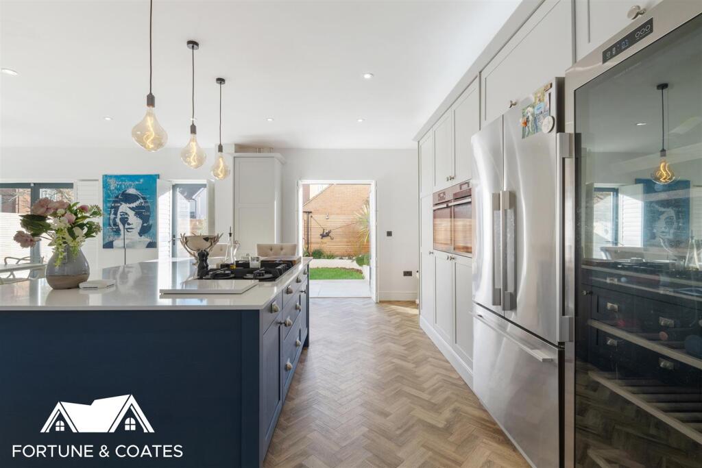 Additional property image - The Chase, Newhall, Harlow