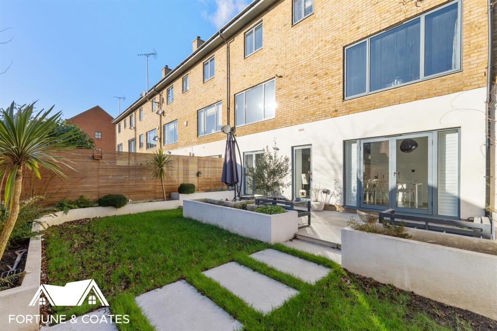 Additional property image - The Chase, Newhall, Harlow