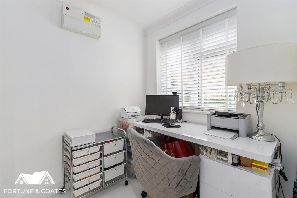 Additional property image - Rushton Grove, Harlow