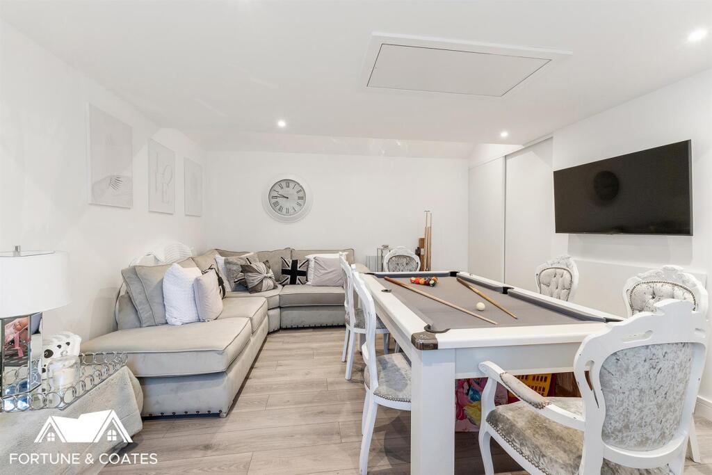 Additional property image - Rushton Grove, Harlow