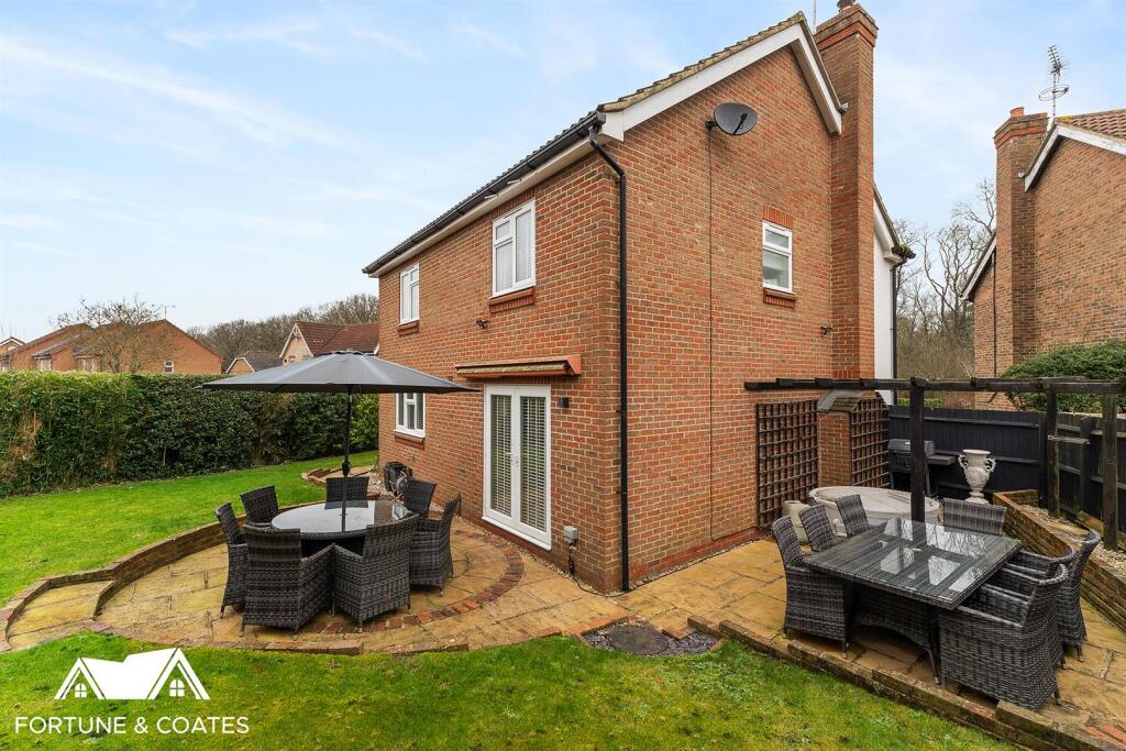 Additional property image - Rushton Grove, Harlow